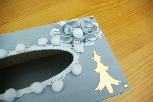 870.13-Boîte à mouchoirs "joyeux Noël" L25xl12xH11 cm