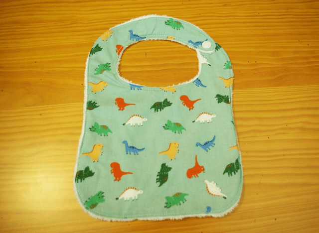 100.10/.11-Bavoir naissance L17xH25 cm