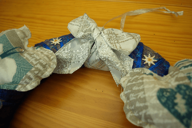 805-Couronne de Noël diamètre 30 cm