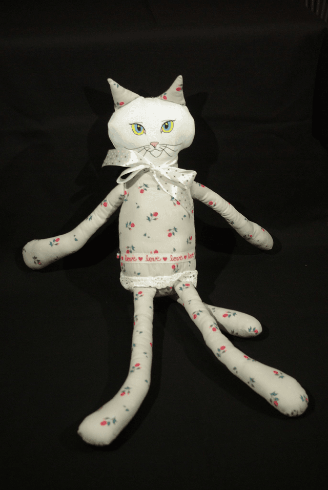 609-Doudou chat coloris gris &quot;Love&quot; Htr 62 cm