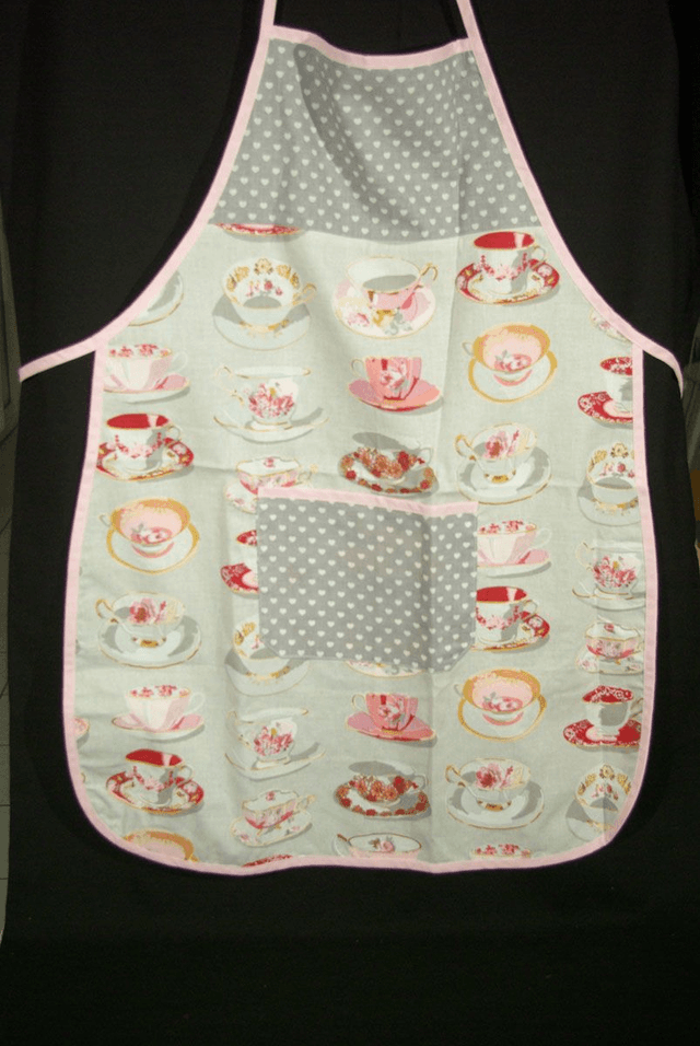 970-Tablier femme &quot;tasses&quot;