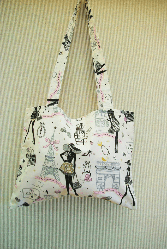 926.01-Tote bag &quot;la petite robe noire&quot;  sans fermeture L40 x H30 cm