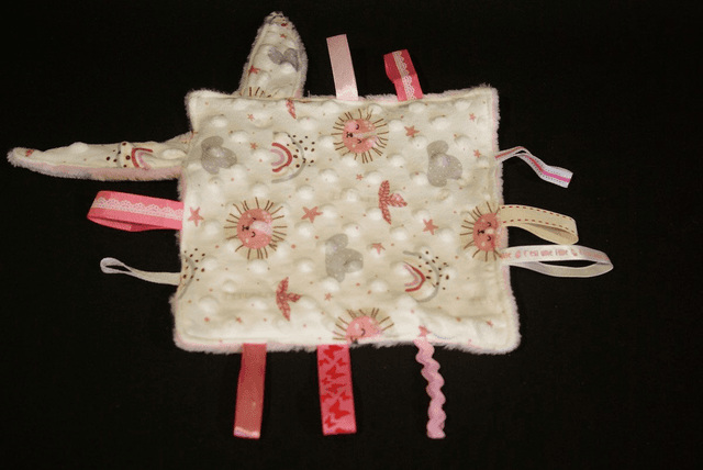 601-Doudou carré en coton et fourrure 19x19 cm